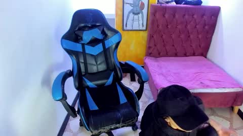 ALISON MOON online show from 10.20.25