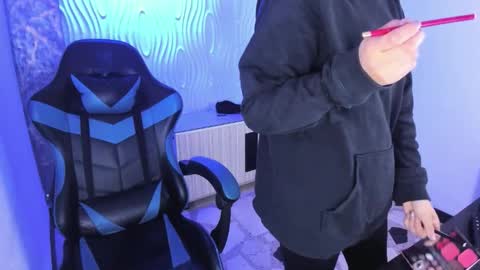 ALISON MOON online show from 11.08.25