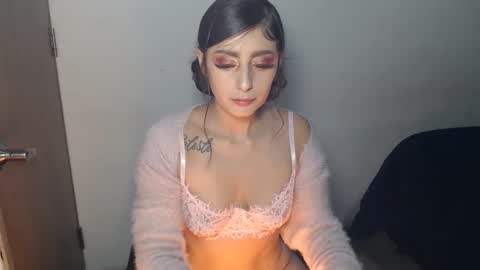 Snapshot of alison_squirts chatting on 02.19.26 alison_squirts online show from 02.19.26