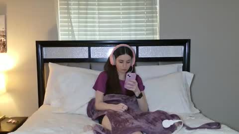 Alison Fields online show from 03.26.26