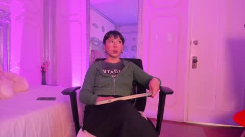 Snapshot of alisonfishert chatting on 01.06.25 Alison Fishert online show from 01.06.25