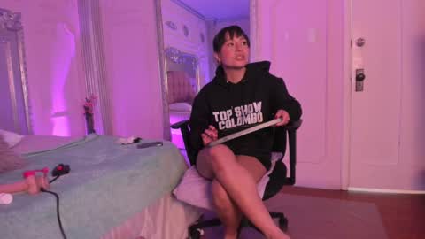 Snapshot of alisonfishert chatting on 01.08.25 Alison Fishert online show from 01.08.25