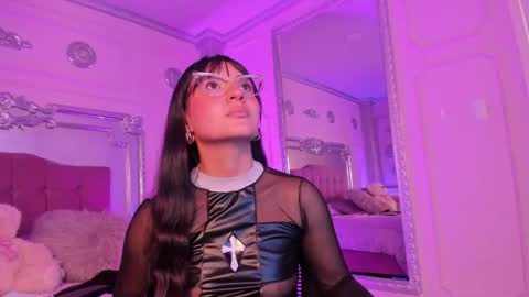 Snapshot of alisonfishert chatting on 01.17.25 Alison Fishert online show from 01.17.25