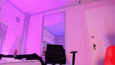 Snapshot of alisonfishert chatting on 02.06.25 Alison Fishert online show from 02.06.25