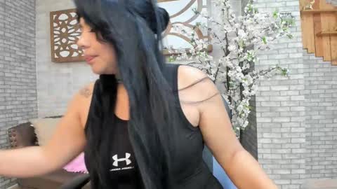 Snapshot of alisonn_doll chatting on 10.07.25 alisonn_doll online show from 10.07.25