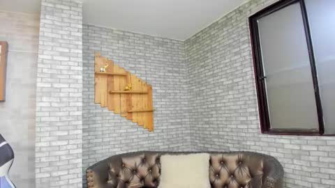 Snapshot of alisonn_doll chatting on 11.05.25 alisonn_doll online show from 11.05.25