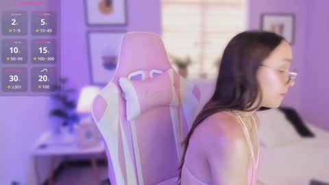 Snapshot of alisoon_dh chatting on 09.20.25 alisoon online show from 09.20.25