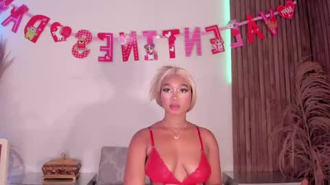 Alison Moon  online show from 02.21.25