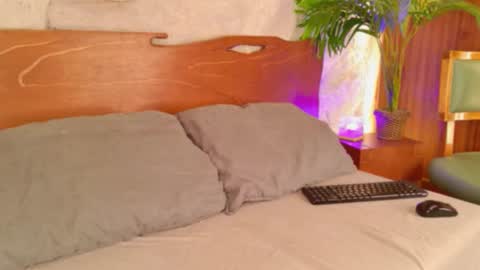 Alison Moon  online show from 03.06.26