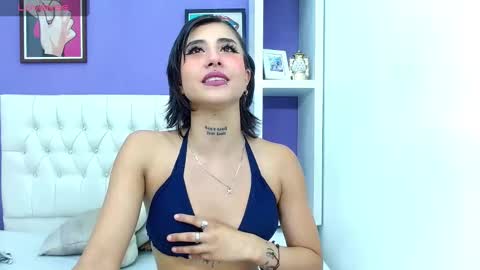aliss_diiaz online show from 02.13.25