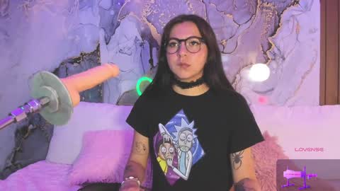 Mia online show from 04.04.26