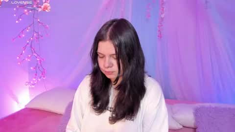 Snapshot of alissa_cute1 chatting on 07.07.26 Mia online show from 07.07.26