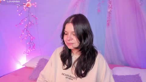 Snapshot of alissa_cute1 chatting on 07.24.26 Mia online show from 07.24.26
