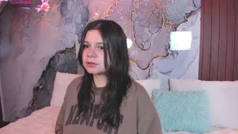 Snapshot of alissa_cute1 chatting on 08.01.26 Mia online show from 08.01.26