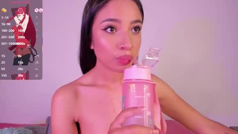 Mara  Isabel online show from 10.20.25