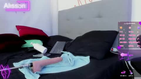 Snapshot of alisson0002 chatting on 01.15.25 alisson0002 online show from 01.15.25