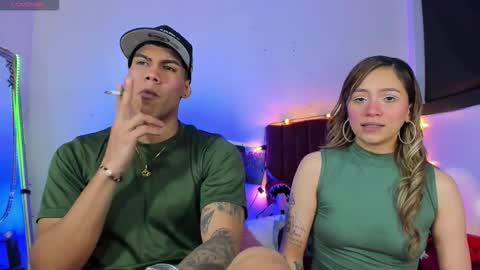 Snapshot of alisson_and_jhonny chatting on 09.27.25 Aliandjho online show from 09.27.25