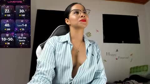 Snapshot of alisson_hoffman05 chatting on 01.08.25 Alisson hoffman05 online show from 01.08.25