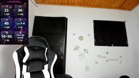 Snapshot of alisson_hoffman05 chatting on 01.17.25 Alisson hoffman05 online show from 01.17.25