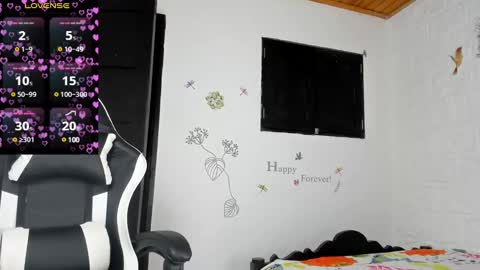 Snapshot of alisson_hoffman05 chatting on 02.17.25 Alisson hoffman05 online show from 02.17.25