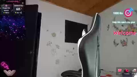 Snapshot of alisson_hoffman05 chatting on 09.16.25 Alisson hoffman05 online show from 09.16.25