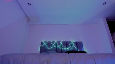 Snapshot of alisson_rocker chatting on 11.08.25 online show from 11.08.25