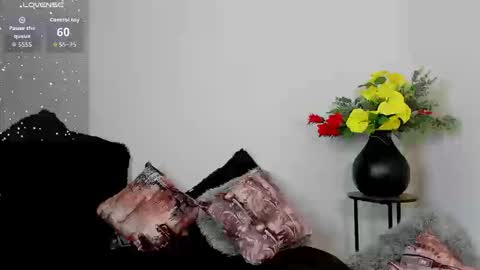 Alisson Domit  online show from 09.19.25