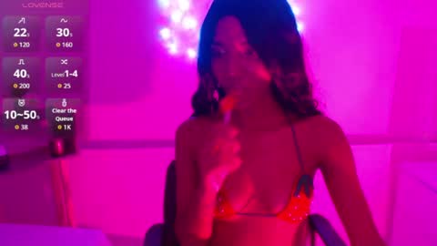 Snapshot of alissonsmal chatting on 06.15.26 alissonsmal online show from 06.15.26
