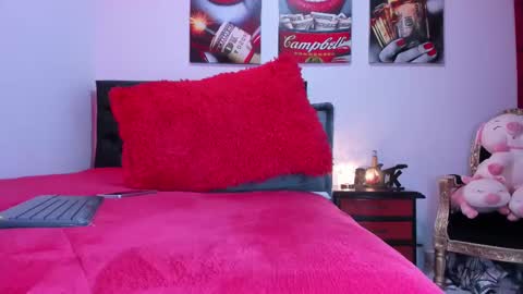 Snapshot of alissontattoo chatting on 02.28.25 Mistress Alisson online show from 02.28.25