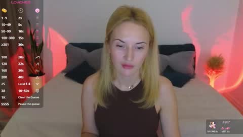 Snapshot of alisssarose chatting on 11.06.25 alisssarose online show from 11.06.25