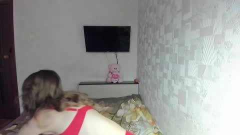 Snapshot of alistrisx chatting on 10.29.25 AlisTrisx online show from 10.29.25