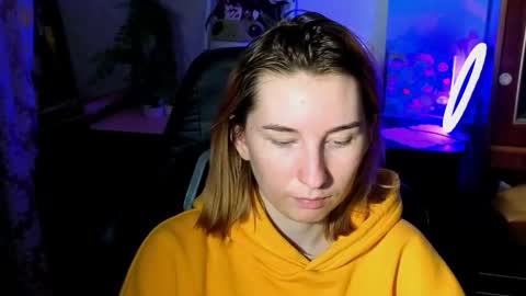 Snapshot of alisun_ chatting on 10.17.25 A L I C E online show from 10.17.25