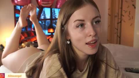 A L I T A online show from 12.03.25