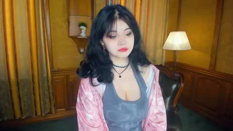 Snapshot of alixypunter chatting on 05.19.26 Emily online show from 05.19.26