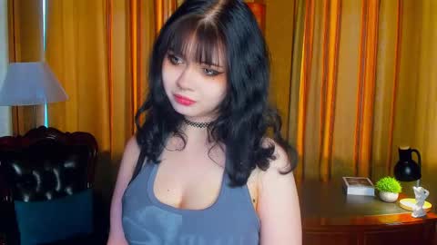 Snapshot of alixypunter chatting on 05.31.26 Emily online show from 05.31.26