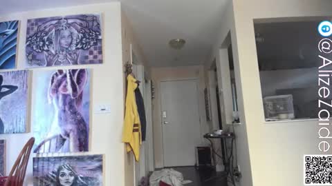 Alize Zaide online show from 10.15.25