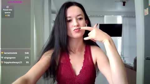 Snapshot of alkh_amare chatting on 10.11.25 Amare online show from 10.11.25