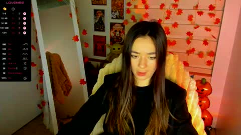 Snapshot of allana_dream chatting on 11.06.25 Allana online show from 11.06.25