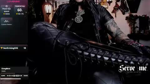 Snapshot of allanhurtss chatting on 06.17.26 online show from 06.17.26