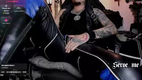 Snapshot of allanhurtss chatting on 07.27.26 online show from 07.27.26