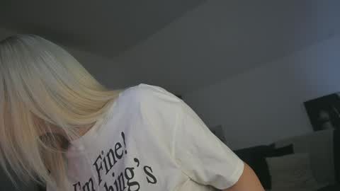 Snapshot of allayah chatting on 01.27.25 A day u didnt smile is a lost day online show from 01.27.25