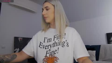 Snapshot of allayah chatting on 02.24.25 A day u didnt smile is a lost day online show from 02.24.25