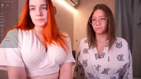 Snapshot of alleenvanhofwegen chatting on 11.03.25 Rin online show from 11.03.25