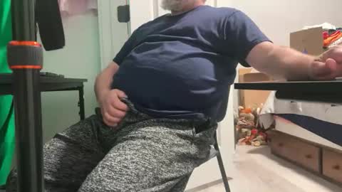 Snapshot of allergictochat chatting on 10.21.25 Allergictolove online show from 10.21.25