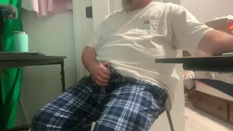 Snapshot of allergictochat chatting on 10.26.25 Allergictolove online show from 10.26.25