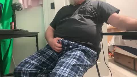 Snapshot of allergictochat chatting on 10.29.25 Allergictolove online show from 10.29.25