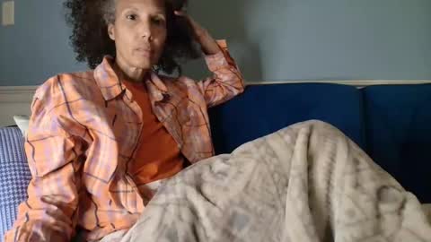 wishlist on bio online show from 04.05.26