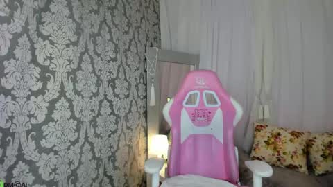 alli_aster online show from 04.21.26