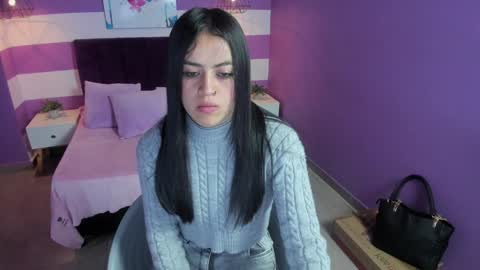 Snapshot of alli_cooper chatting on 01.09.25 Ali online show from 01.09.25