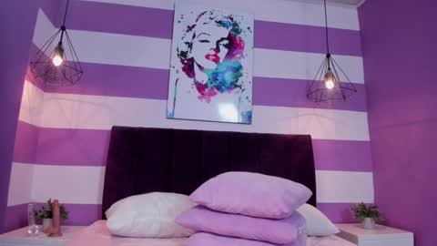 Snapshot of alli_cooper chatting on 01.20.25 Ali online show from 01.20.25